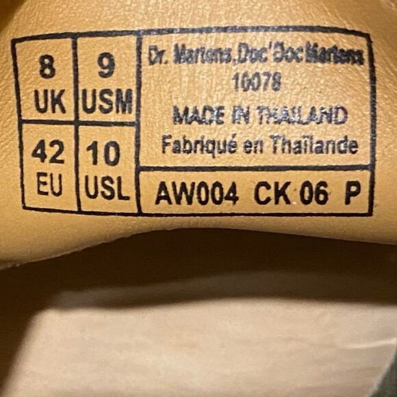 HTF Dr. Martens Unisex White Light Academia Smooth Leather Oxfords #10078 - Picture 8 of 8